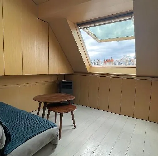 Cocoon Eiffel *